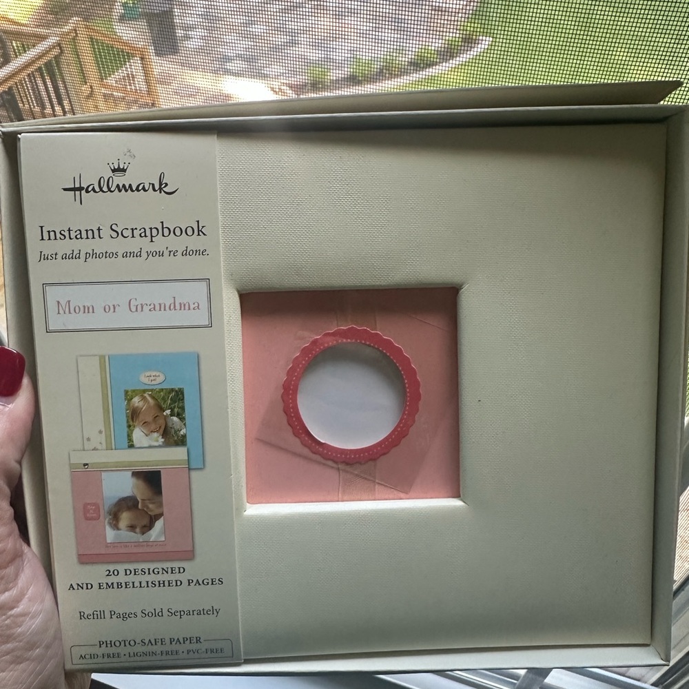 Hallmark Pink and Cream Instant Scrapbook